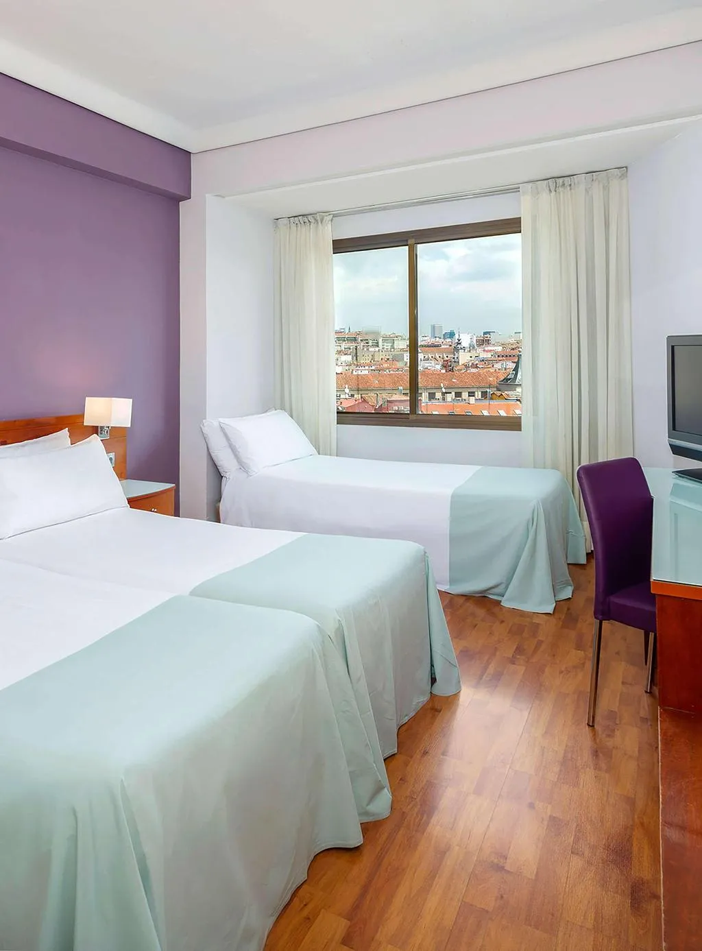 TRIPLE STANDARD Room, Hotel Madrid Centro Affiliated by Meliá, Madrid