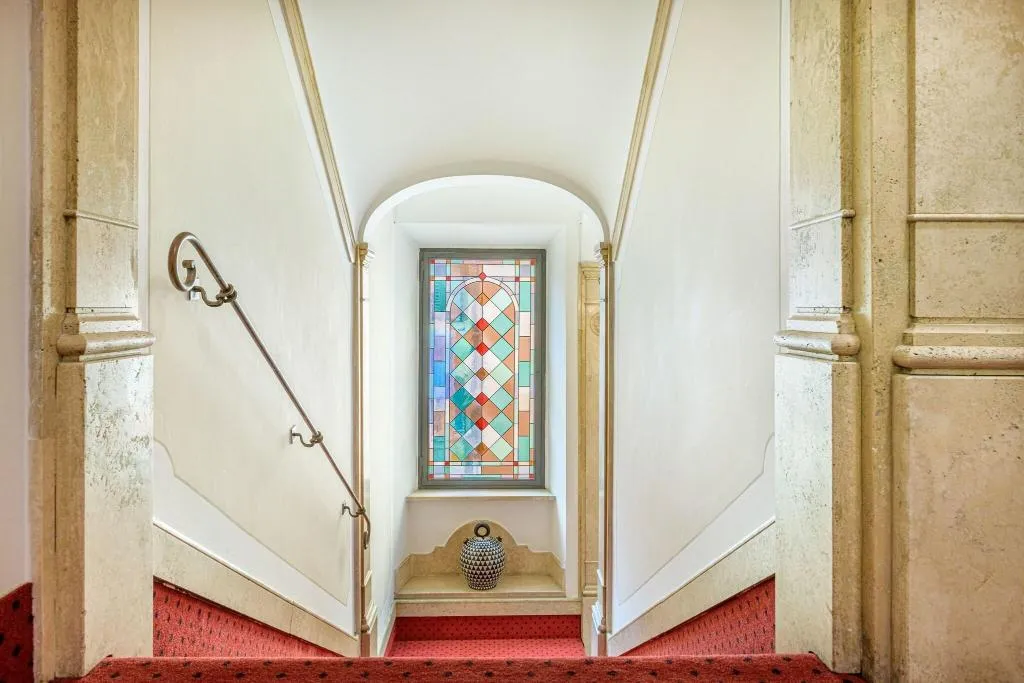 Lobby, Sant'Anna, Rome