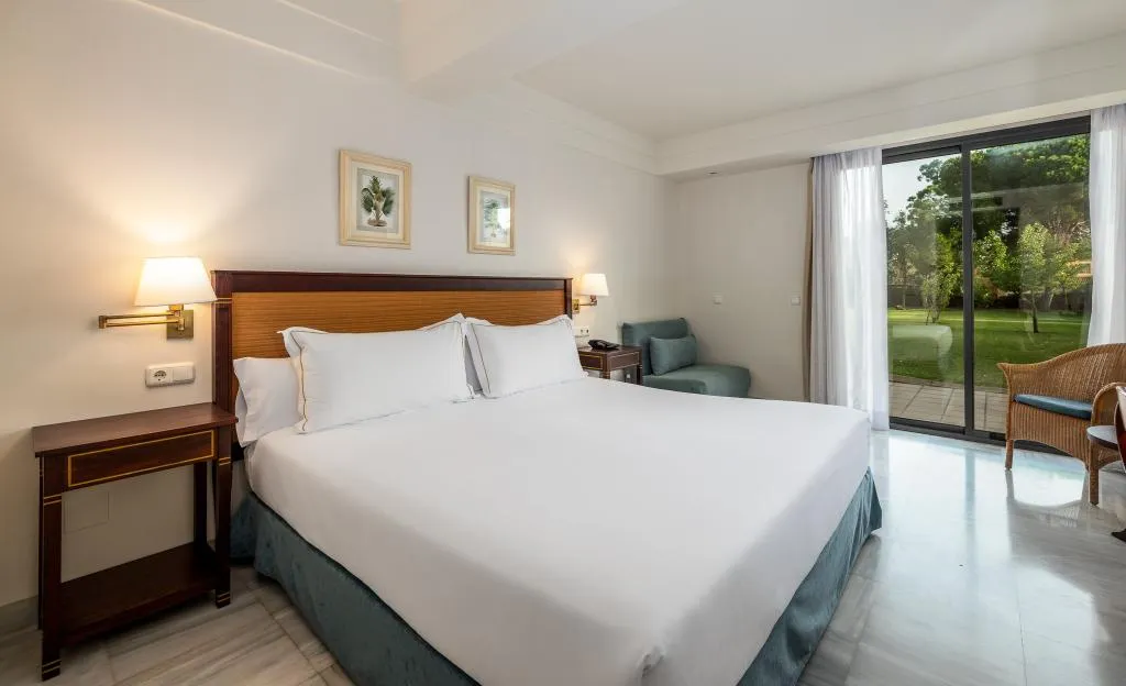 DOUBLE SUPERIOR Room, AZZ Guadacorte Campo de Gibraltar, Costa De La Luz