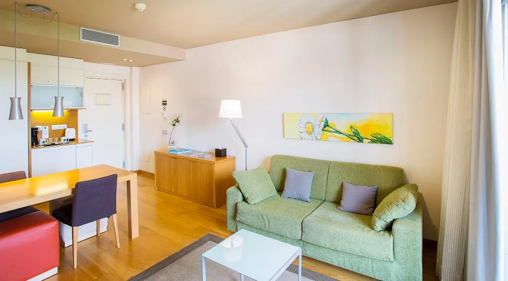 FAMILY ROOM STANDARD Room, Qgat Suites & Events, Barcelona