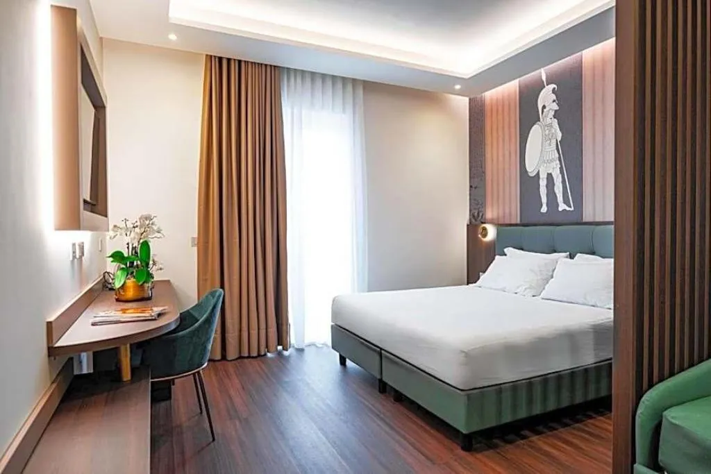Room, Hotel Vittoria, Naples