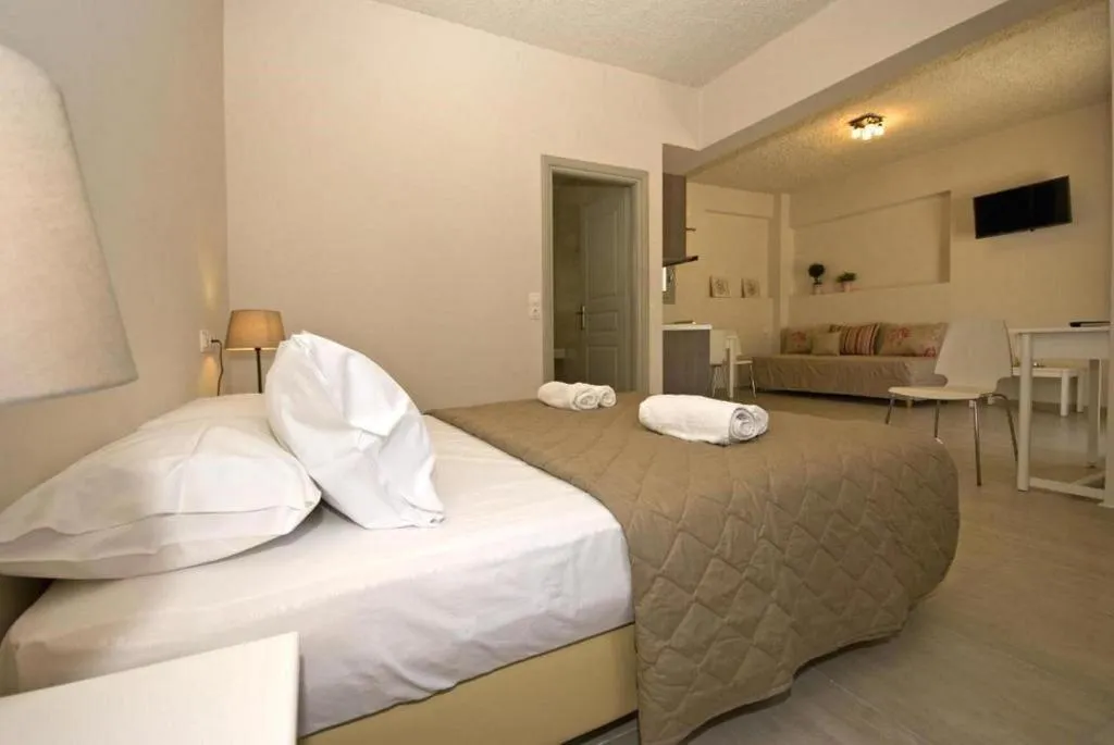 Room, Alafouzos Studios, Santorini