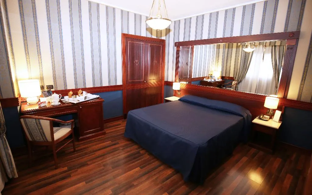 DOUBLE SINGLE USE STANDARD Room, Regent, Rome
