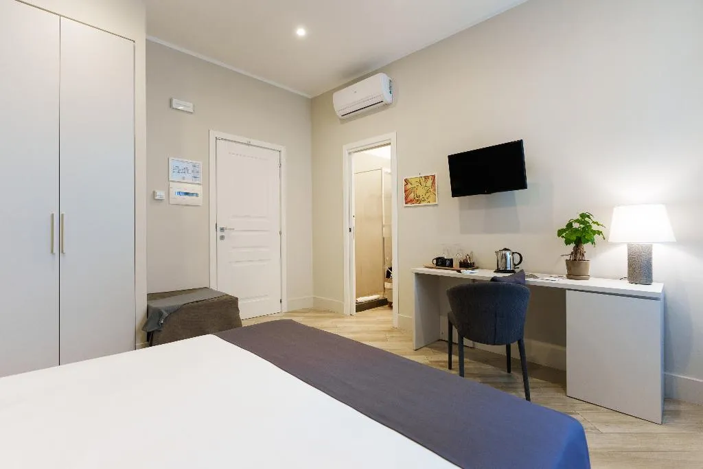 DOUBLE CITY VIEW Room, It's Room Naples, Naples