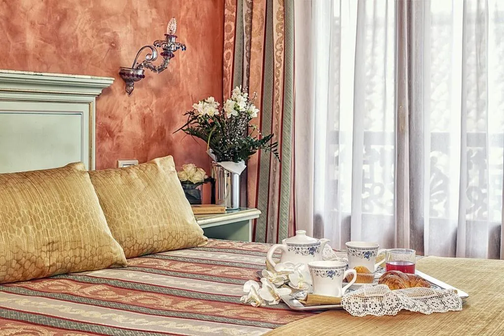 TWIN STANDARD Room, Firenze, Venice