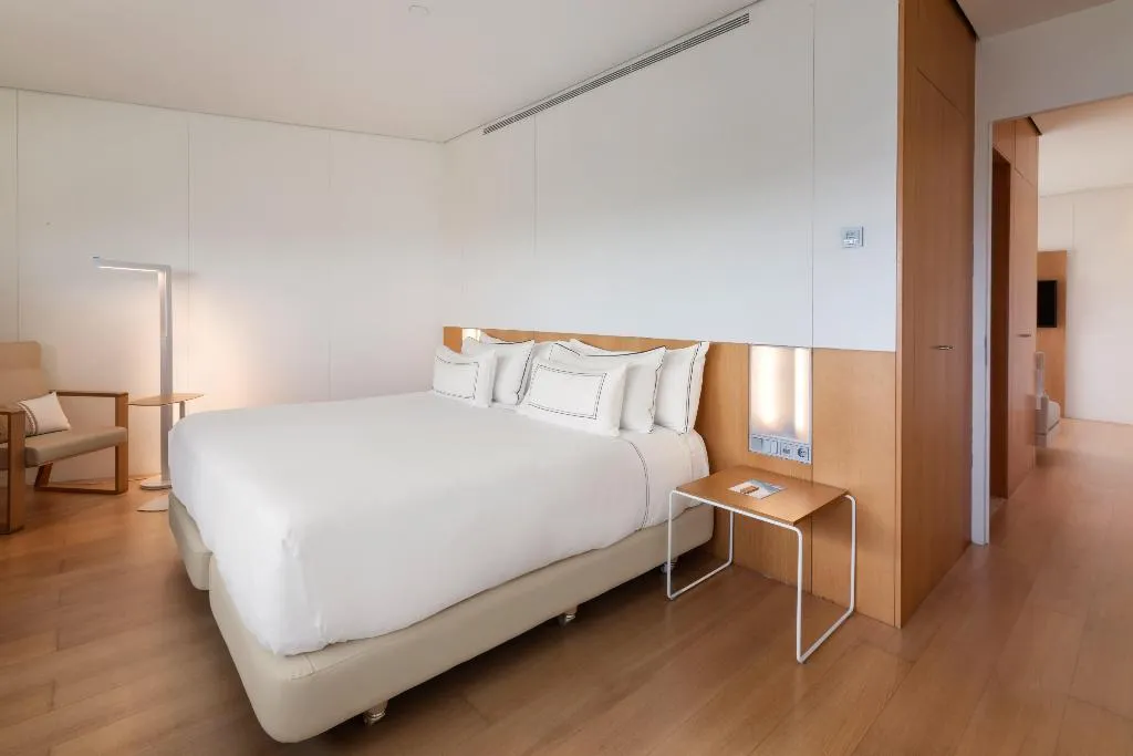 JUNIOR SUITE STANDARD Room, Melia Palma Bay, Majorca