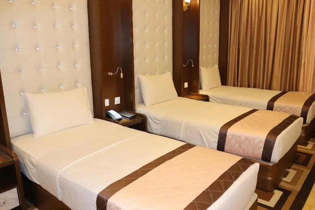 QUADRUPLE STANDARD Room, Al Khaleej Grand, Dubai