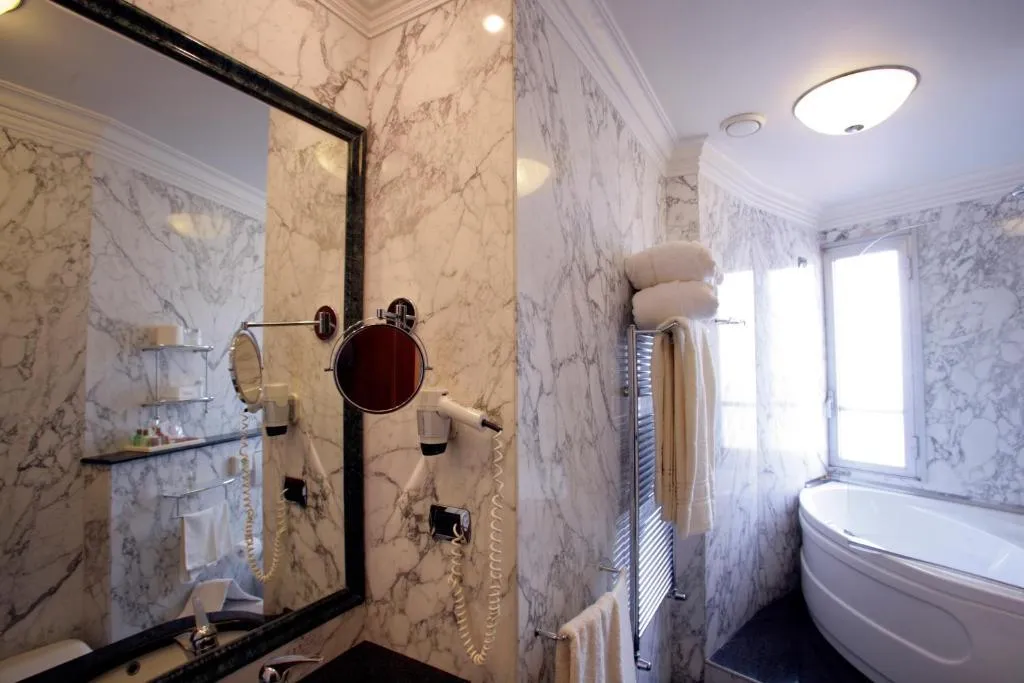 DOUBLE SINGLE USE DELUXE Room, Hotel Capitol, Milan
