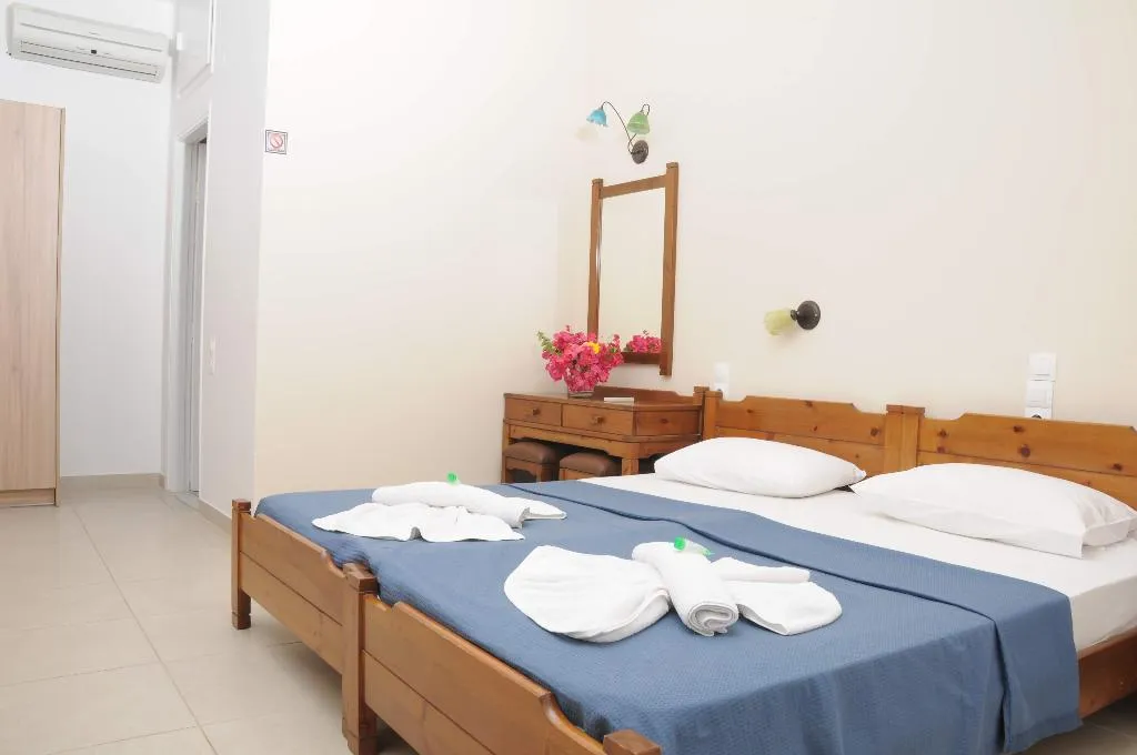 STUDIO STANDARD Room, Mastorakis Studios, Crete