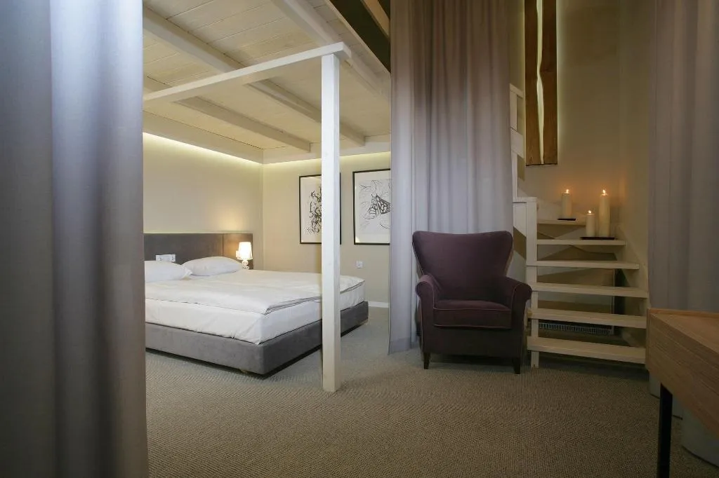 Room, Dom Turysty - Pokoje Goscinne, Krakow