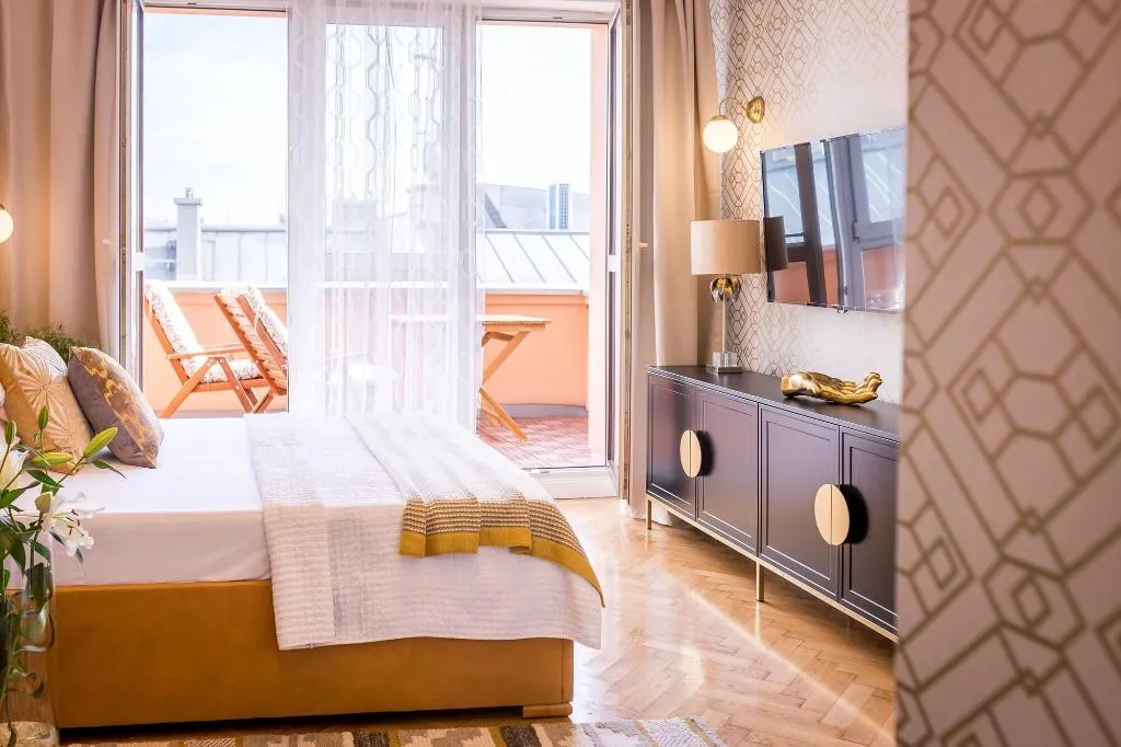 Room, Feniks Fragola Apartments, Krakow