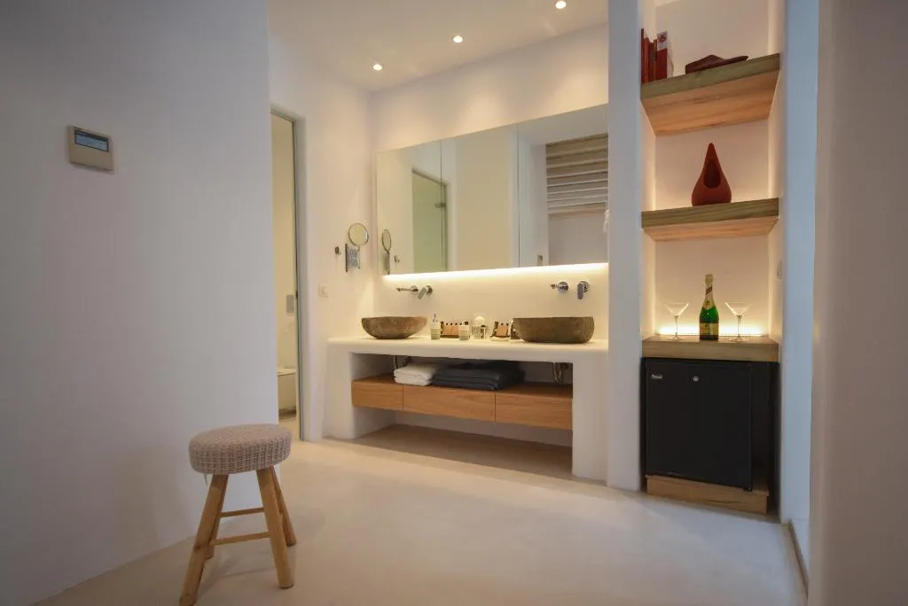 SUITE DELUXE Room, Myconian Crown Suites by Mr and Mrs White, Mykonos