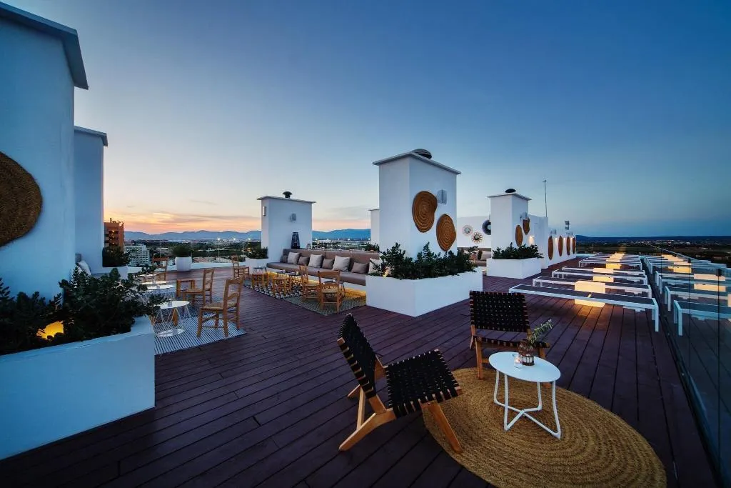 Bar, HM Gran Fiesta, Majorca