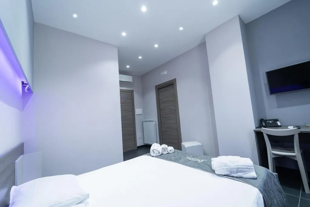 DOUBLE STANDARD Room, Al Campanile H. Napoli Centro, Naples