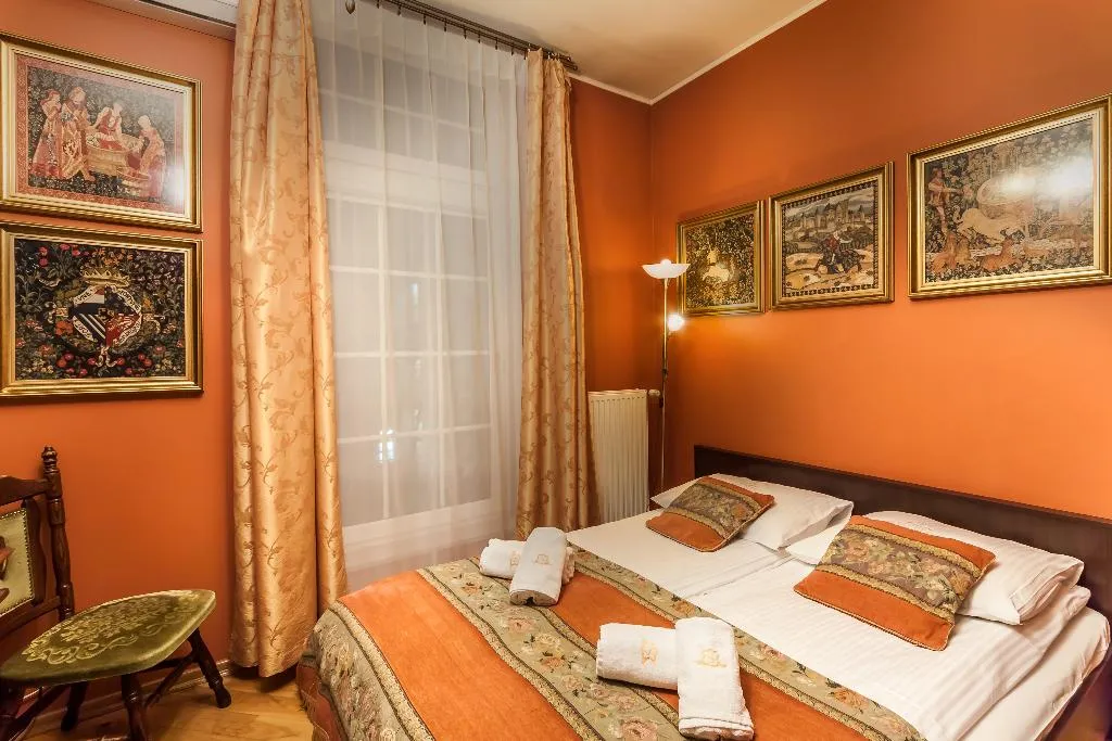 Double or Twin CLASSIC Room, Aparthotel Vicini, Krakow