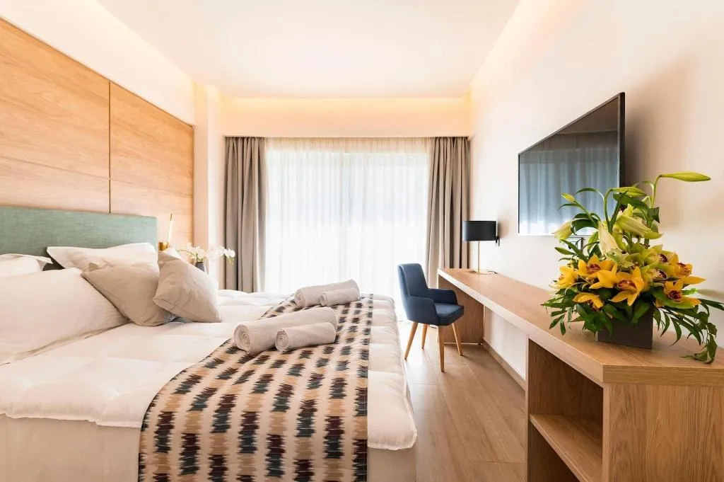 Room, Acandia, Rhodes
