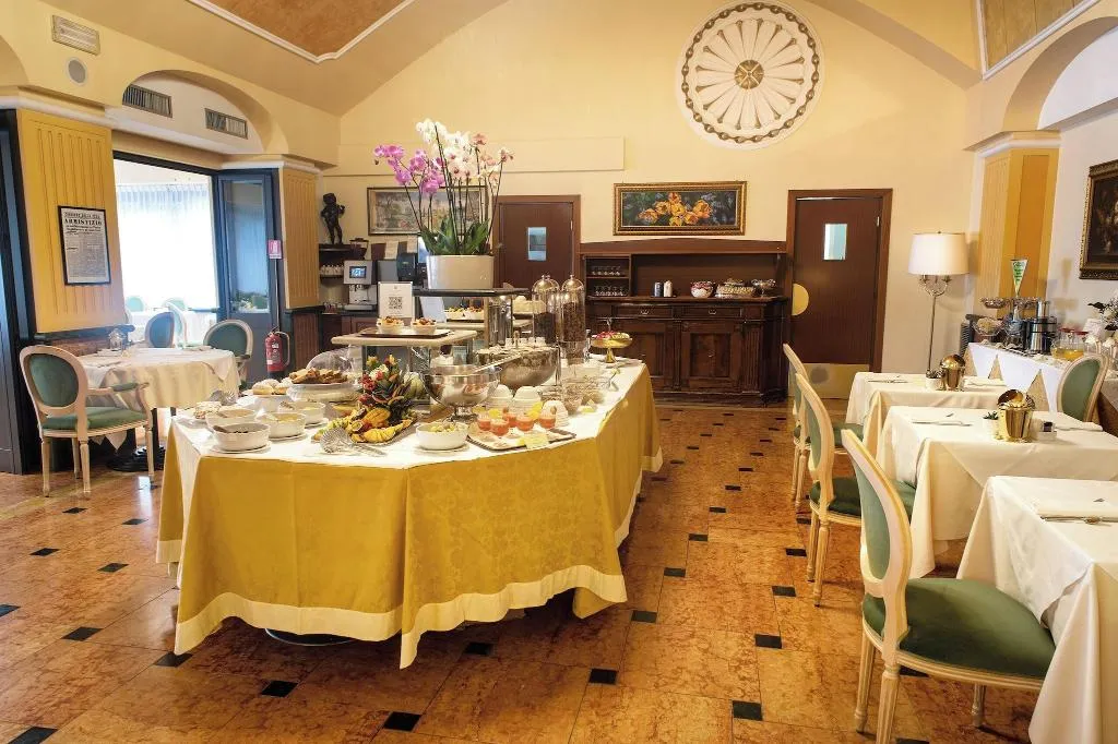 Restaurant, Santa Barbara, Milan