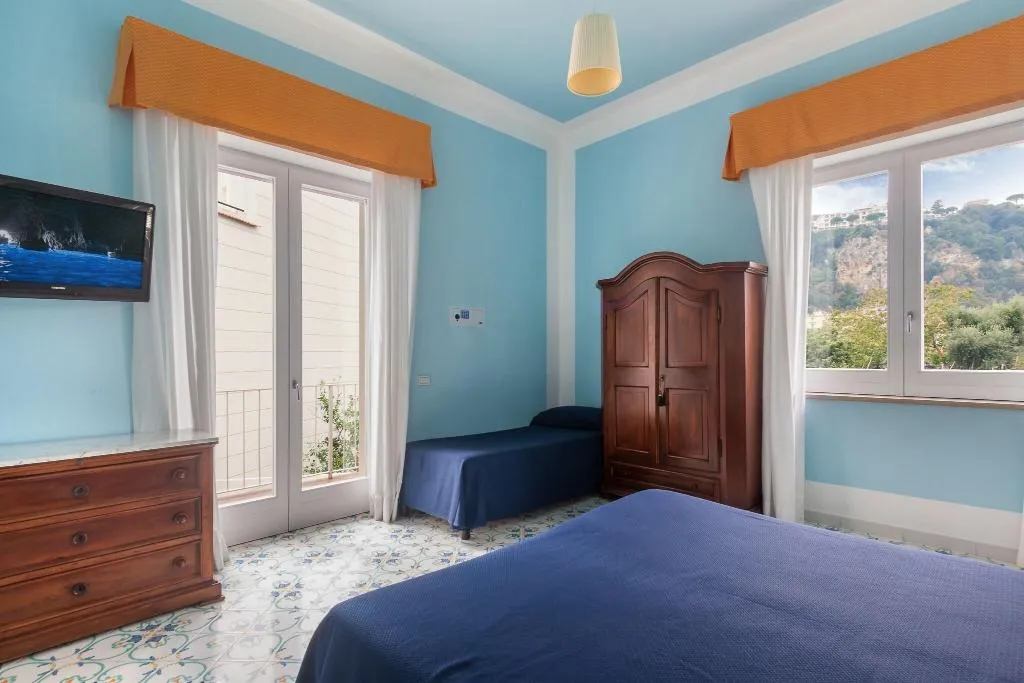 Room TWO BEDS Room, Hotel Mignon, Naples