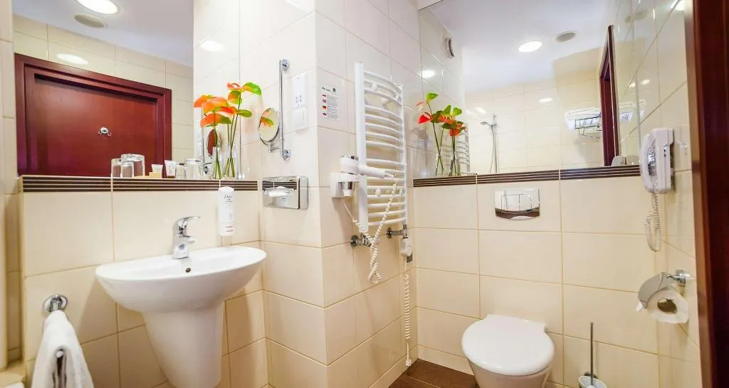 SINGLE CLASSIC Room, Premier Kraków Hotel, Krakow