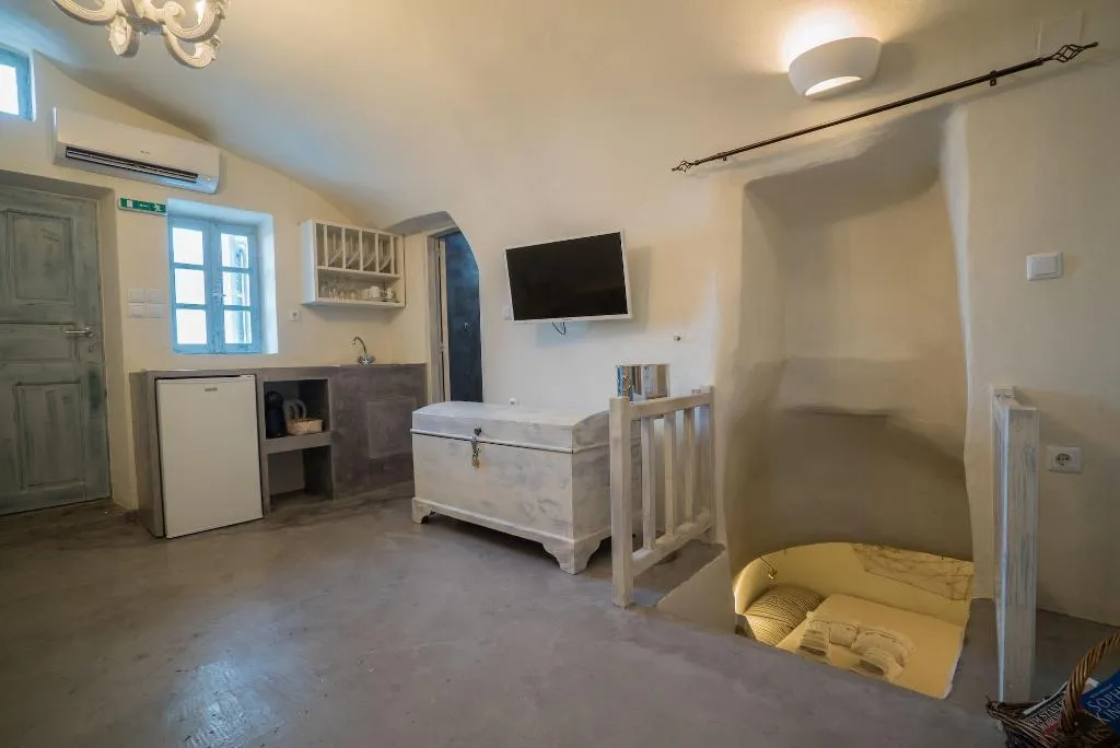 Room, Kaleidoscope Cave Houses Oia, Santorini