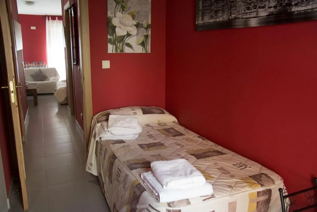 Room, Apartahotel Collarubio, Madrid