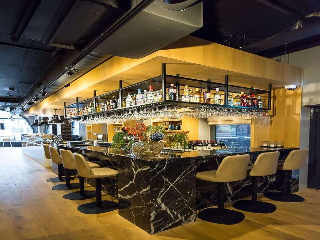 Bar, Swissotel Amsterdam, Amsterdam