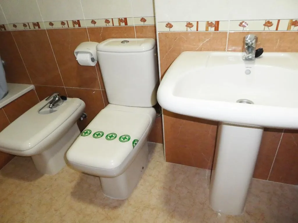 APARTMENT CAPACITY 8 THREE BEDROOMS Room, Apartamentos Tavernes Gandia 3000, Valencia
