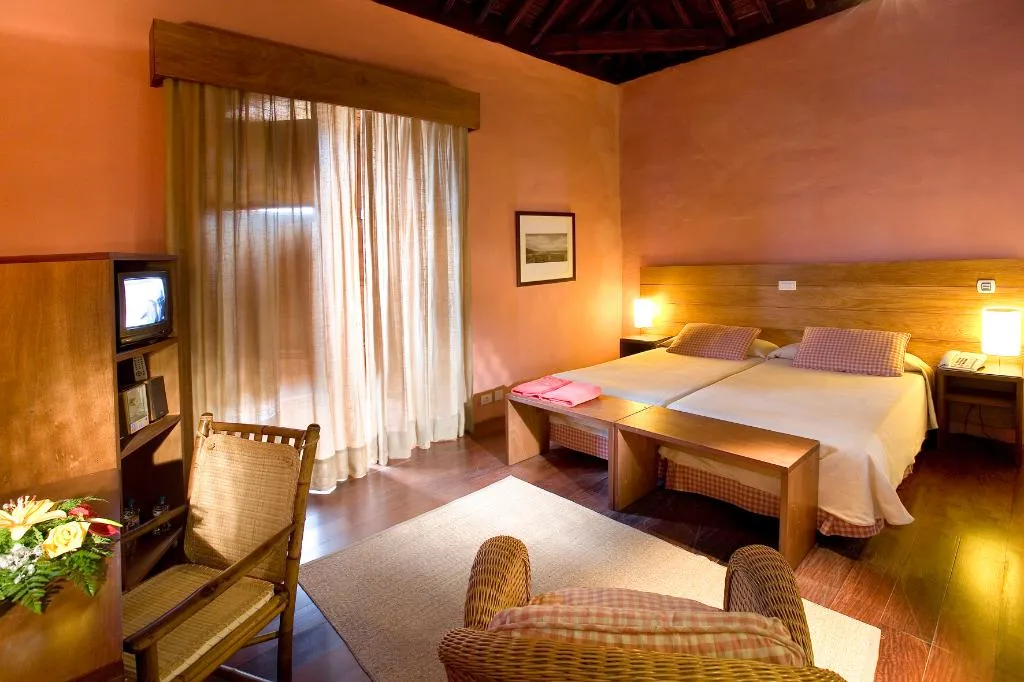 Double or Twin SUPERIOR Room, Hotel LIVVO La Quinta Roja, Tenerife
