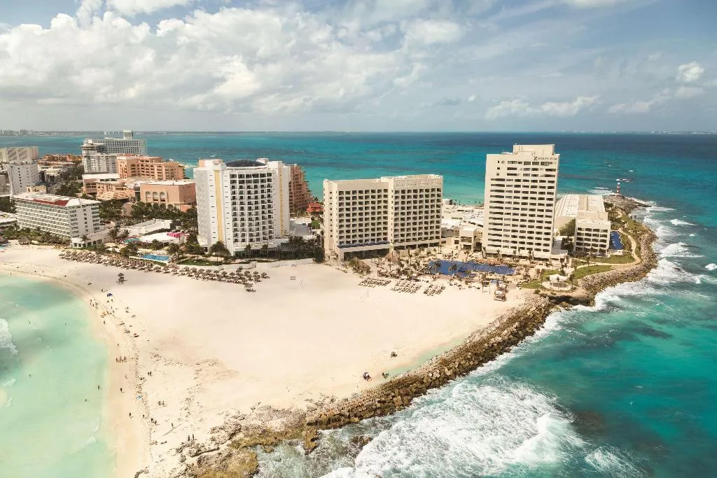 General view, Hyatt Ziva Cancun, Cancun Area