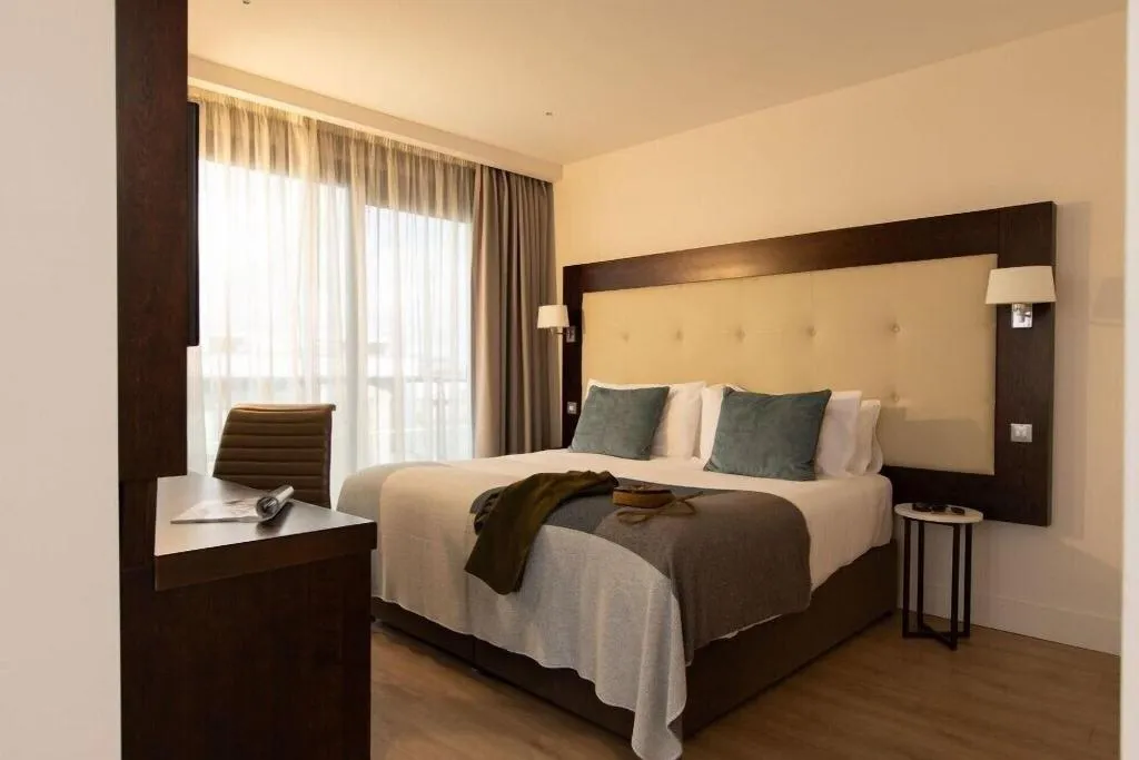JUNIOR SUITE KING SIZE BED Room, The Address Connolly Hotel, Dublin