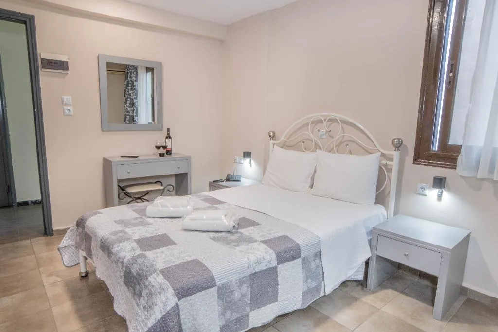 SINGLE STANDARD Room, Anita, Athens