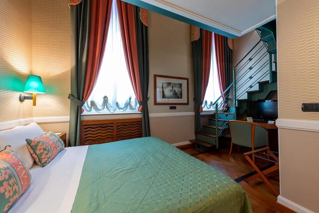 JUNIOR SUITE DUPLEX Room, Grand Hotel Ortigia, Catania