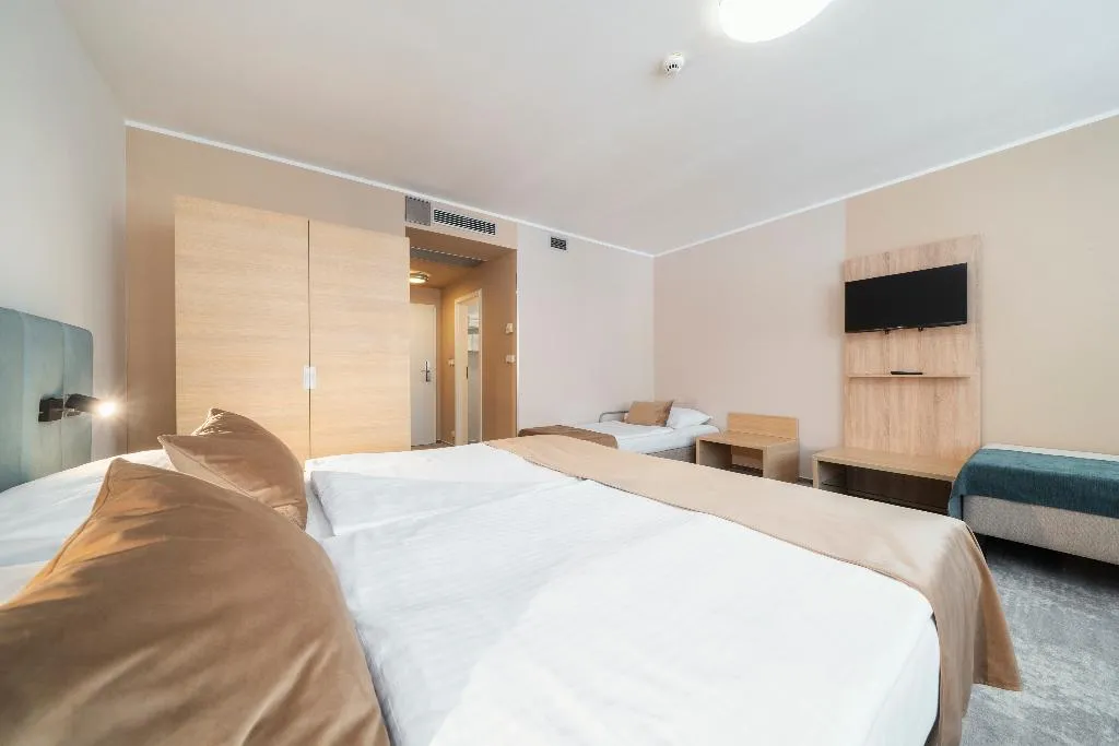 QUADRUPLE SUPERIOR Room, Ehrlich Hotel, Prague