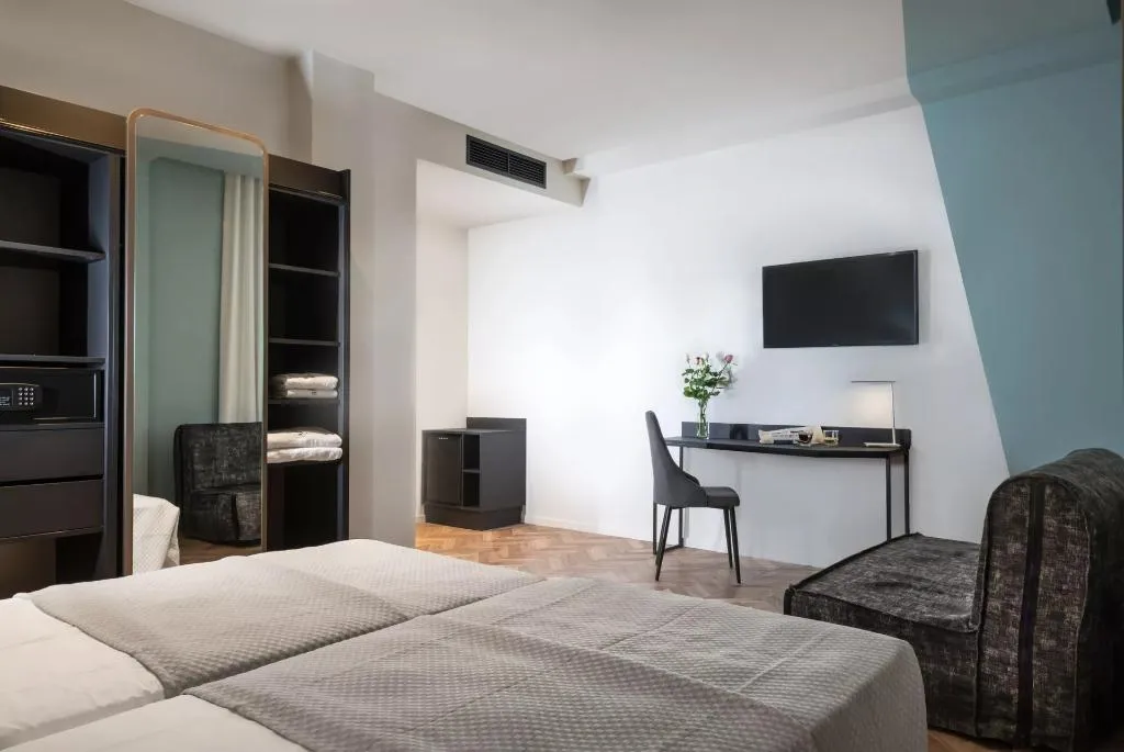 JUNIOR SUITE STANDARD Room, Athens One Smart Hotel, Athens