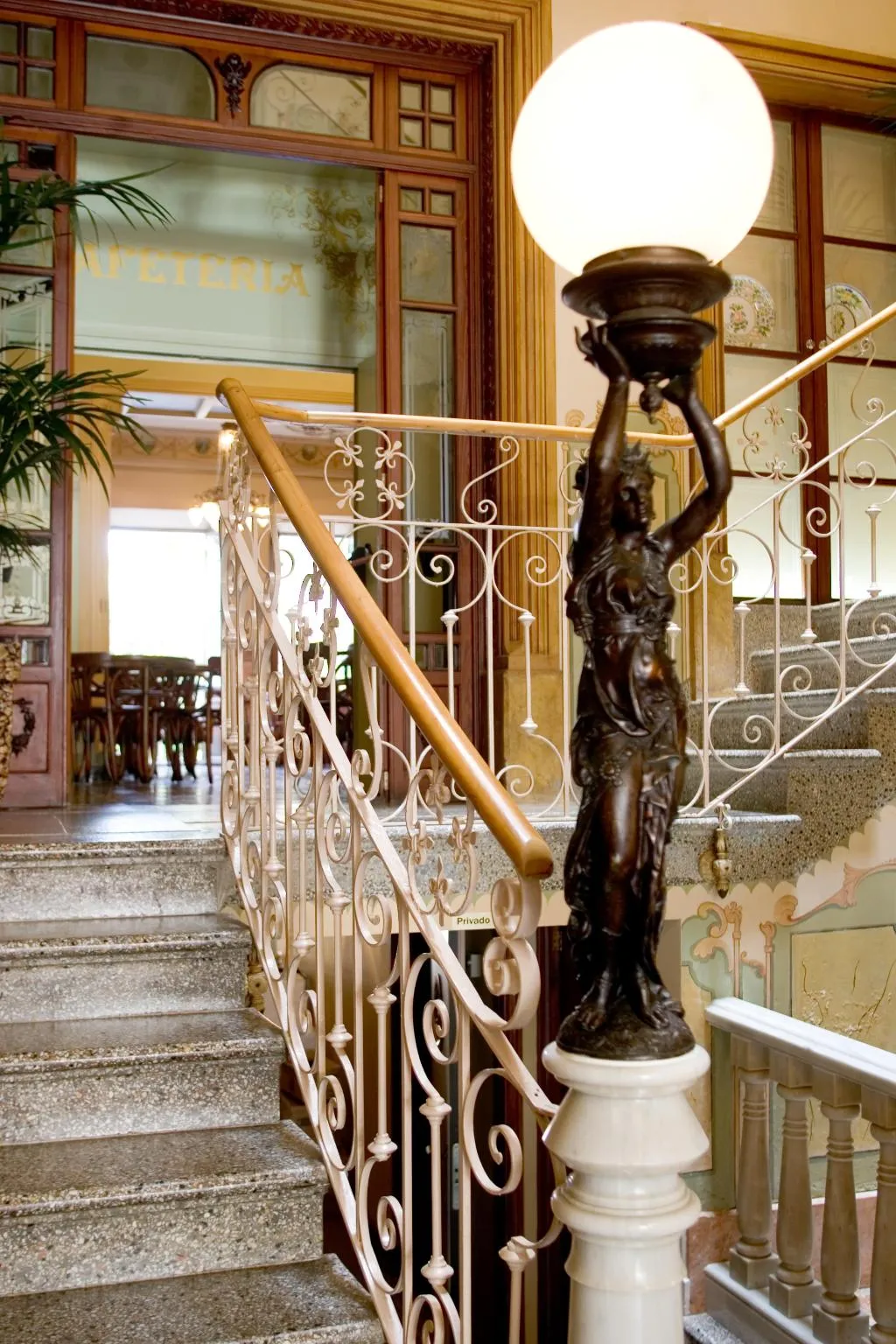 Lobby, La Vila, Majorca