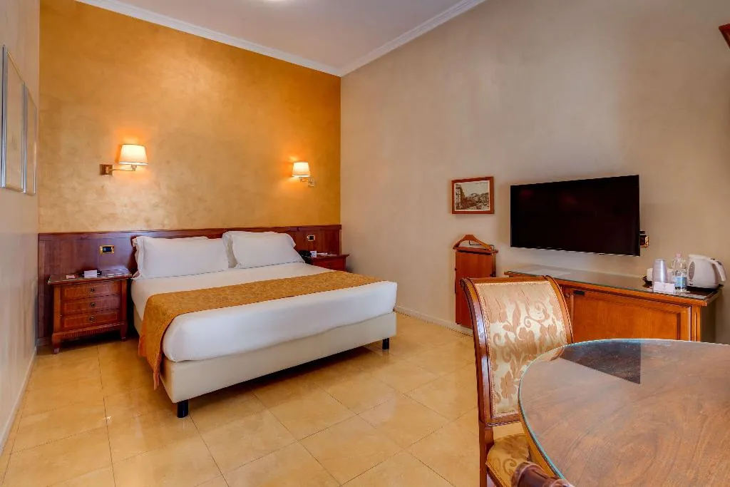 SUITE CAPACITY 4 Room, UNA HOTELS Galles Milano, Milan