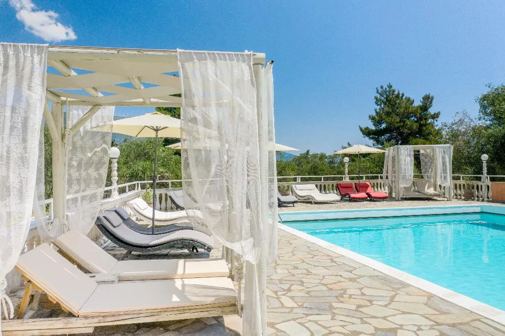 Pool, Victoria Hill, Corfu