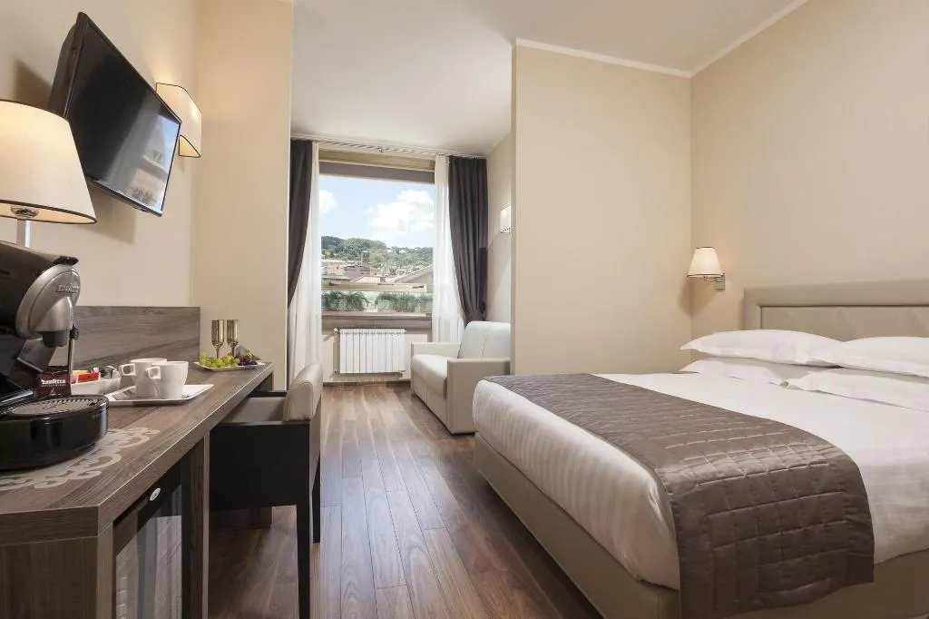 Room, Window On Rome, Rome
