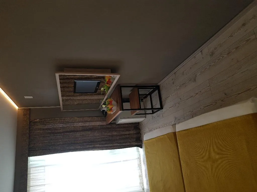 Room, Tintyava, Varna