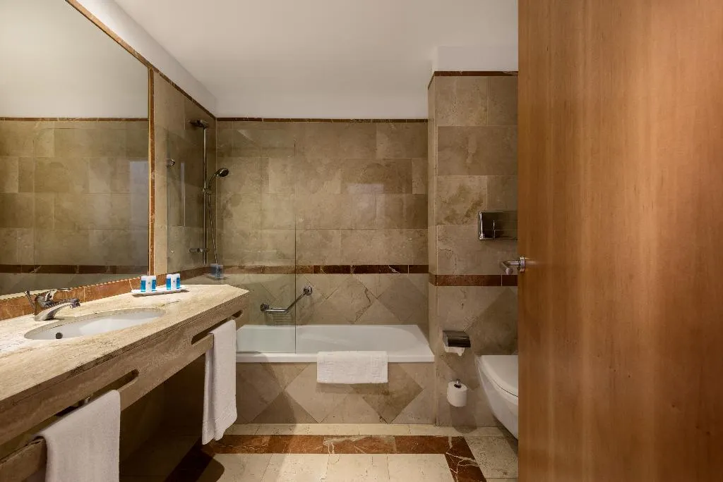 Double or Twin SUPERIOR Room, Gran Hotel Costa del Sol, Costa Del Sol