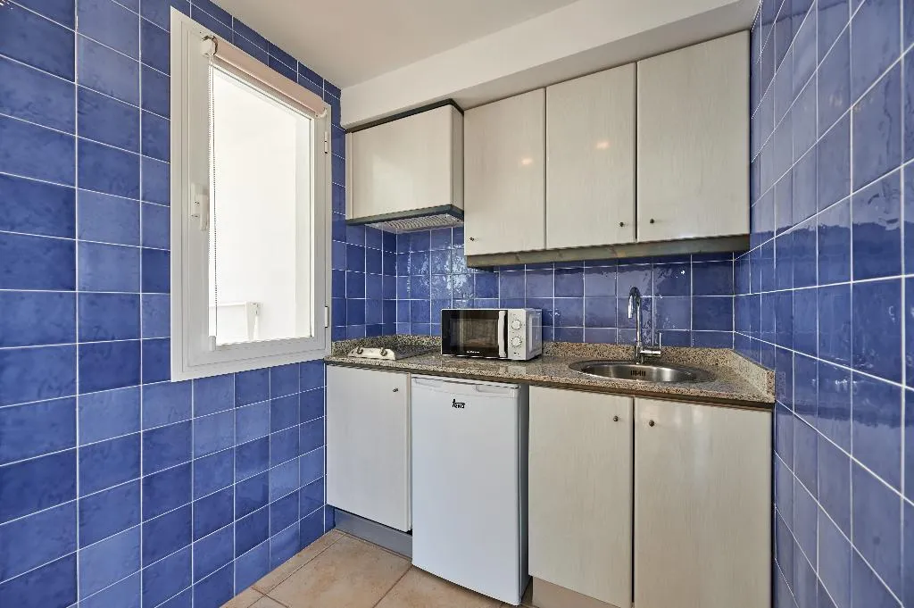 STUDIO WITH BALCONY Room, AluaSun Continental Park Hotel & Apartments, Majorca