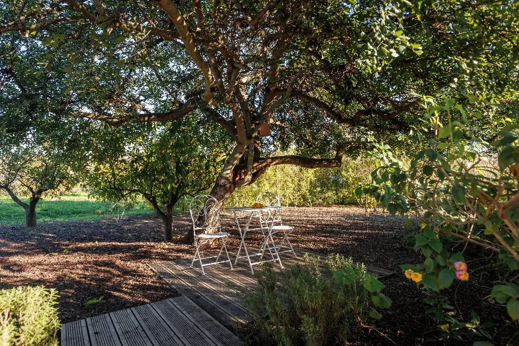 STUDIO DELUXE ONE BED Room, Laranjal Farm House, Algarve