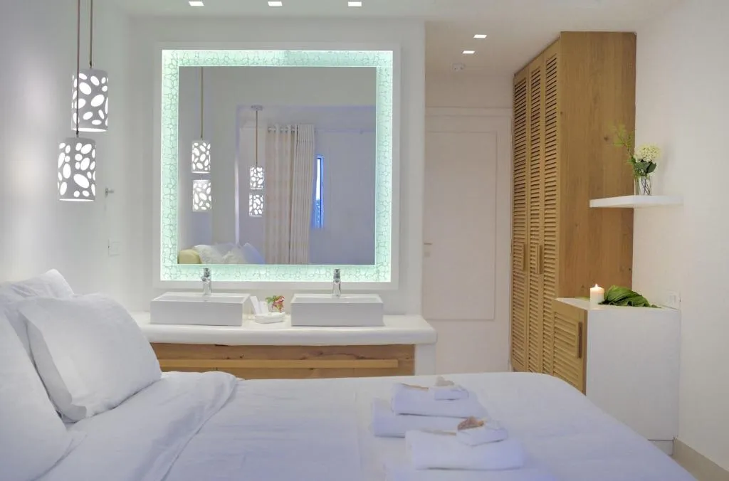 DOUBLE EXECUTIVE KING BED Room, Petinos Hotel, Mykonos
