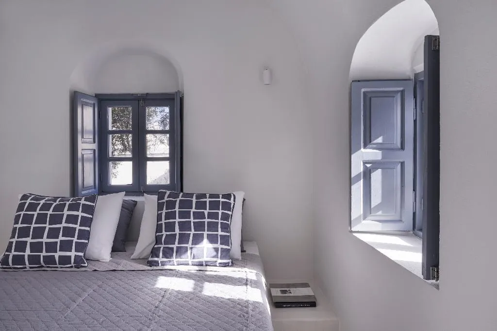 SUITE HONEYMOON Room, Fava Eco Suites, Santorini
