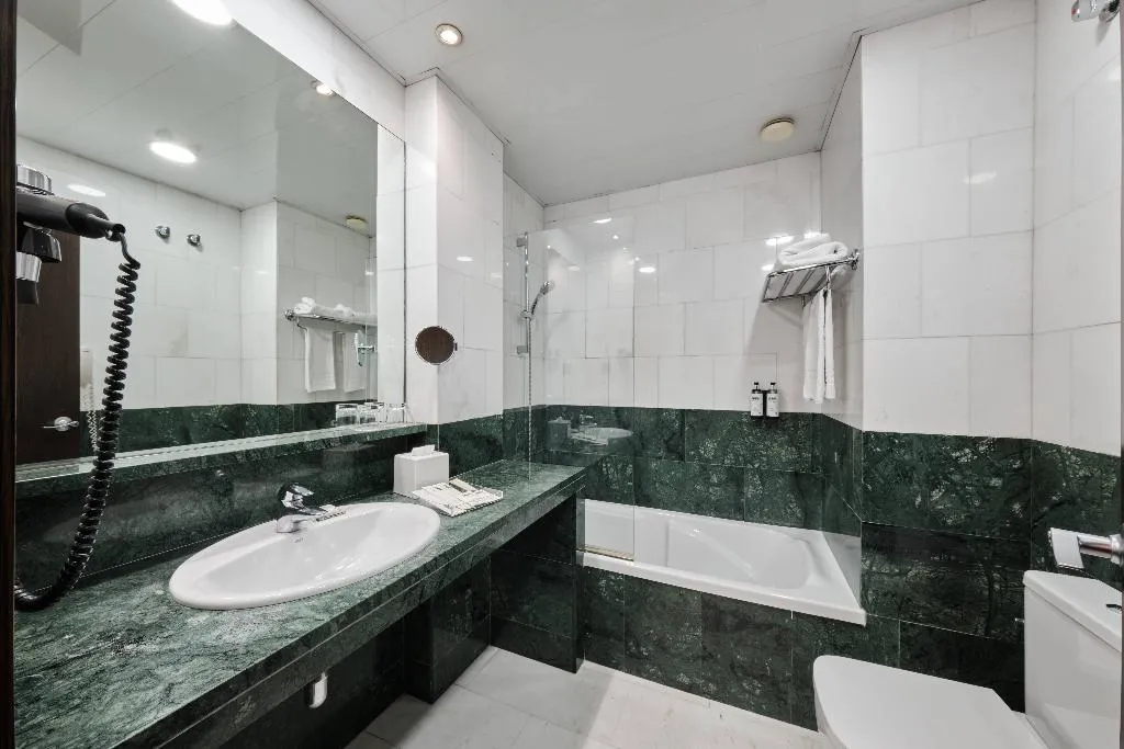 DOUBLE SINGLE USE PREMIUM Room, Catalonia Sagrada Familia, Barcelona