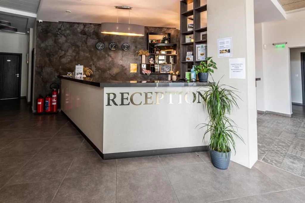 Lobby, Samara, Varna