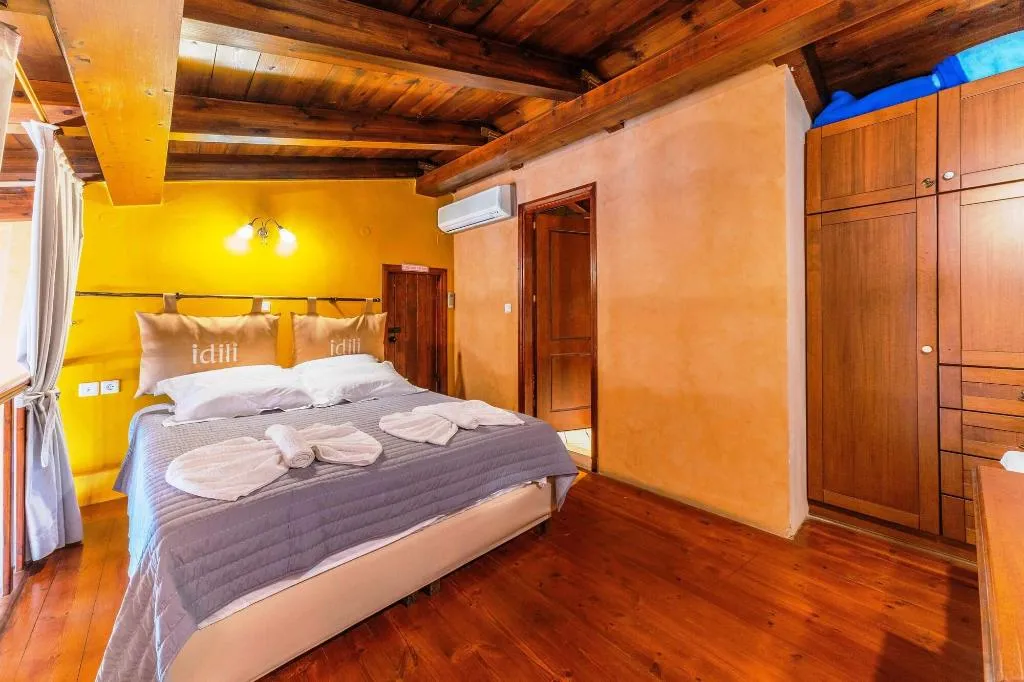 Room, Idili Traditional House, Crete