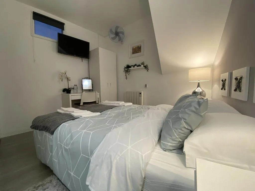 Room, Residencial Triunfo, Porto
