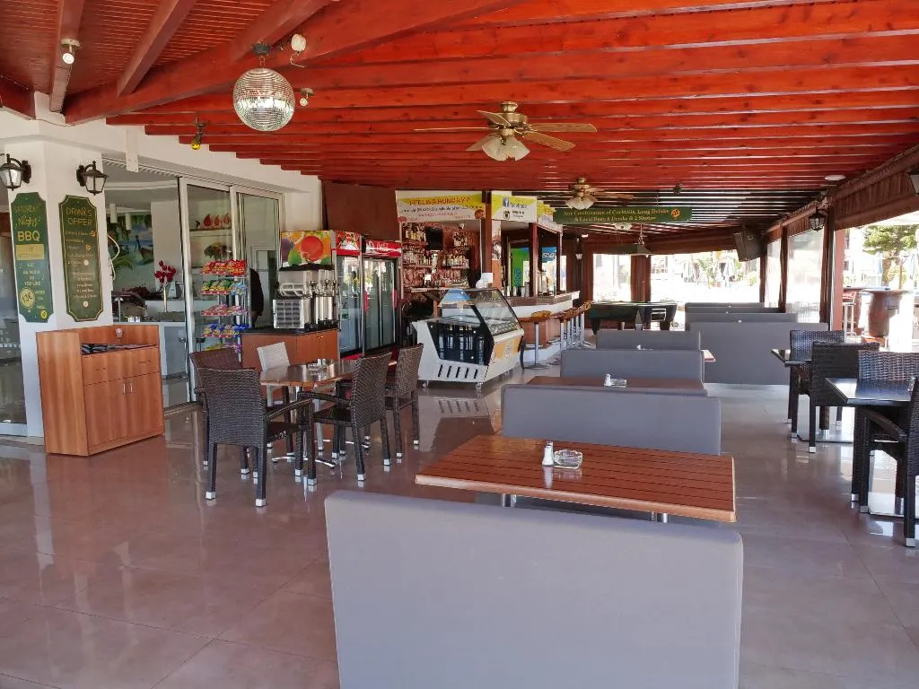 Restaurant, Loutsiana Hotel & Apartments, Cyprus
