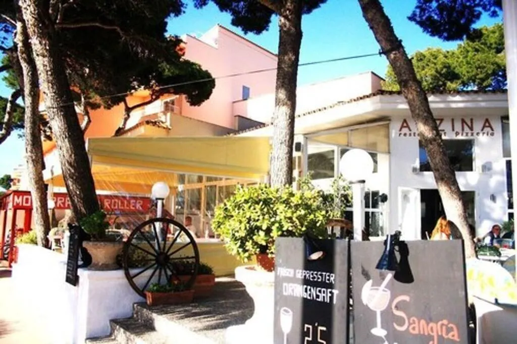 Lobby, Hostal Alcina, Majorca